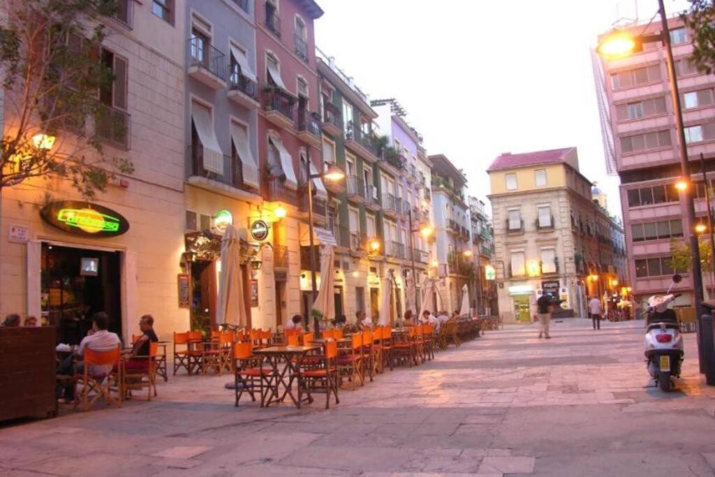 Tus Vacaciones En El Corazon De Alicante! Buitenkant foto